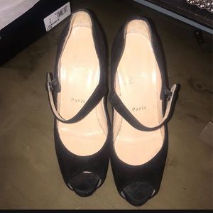 Christian Louboutin suade black size 7